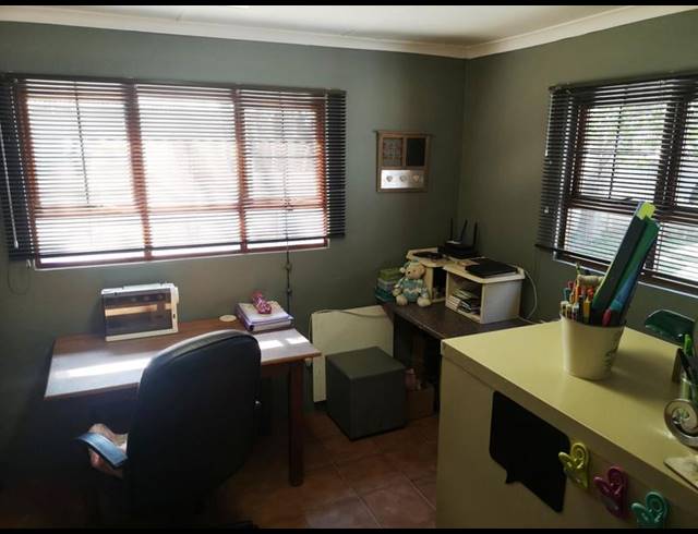 4 BEDROOM HOUSE FOR SALE IN MODIMOLLE